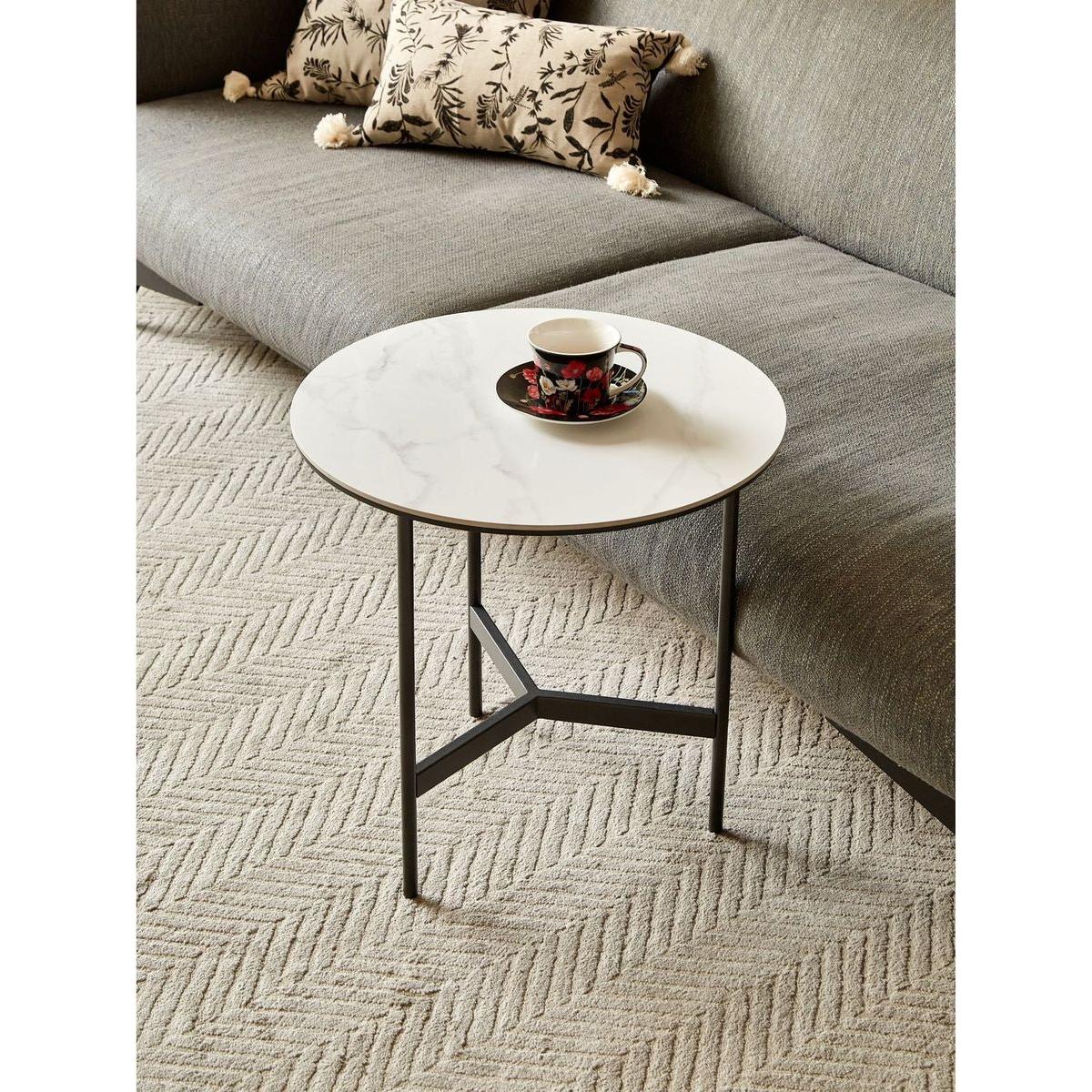 End/Side Tables - Small Round Accent Table, Metal Black Narrow Night Stands with Sharp, Ideal for Any Room-Side Tables Living Room, Bedroom, Tall Plant Stand Balcony, Indoor