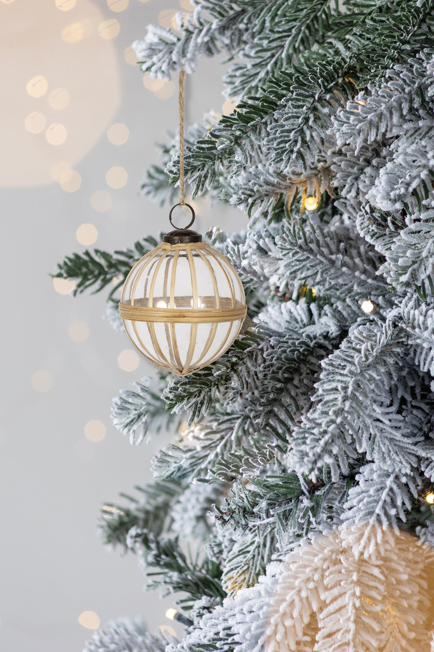 D3.2' X-Mas Hanging Ornament, Decorative Hanging Ball Christmas Tree Ornaments for Holiday Party Decorations, Set of 3