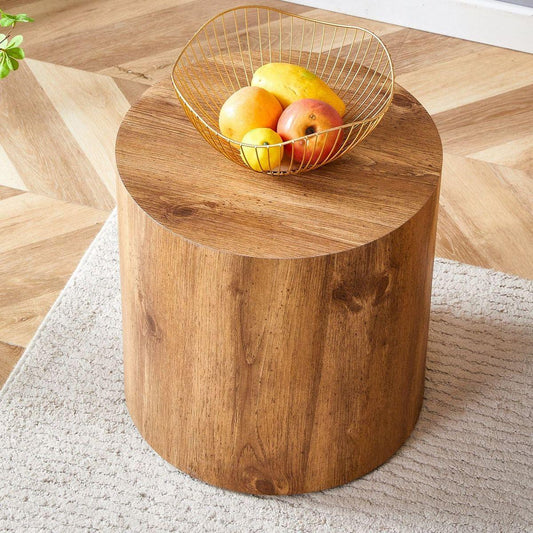 The cylindrical table with its patterned design can be easily integrated into a variety of interior styles, from coffee tables to small dining tables, workbenches or makeshift writing desks.
