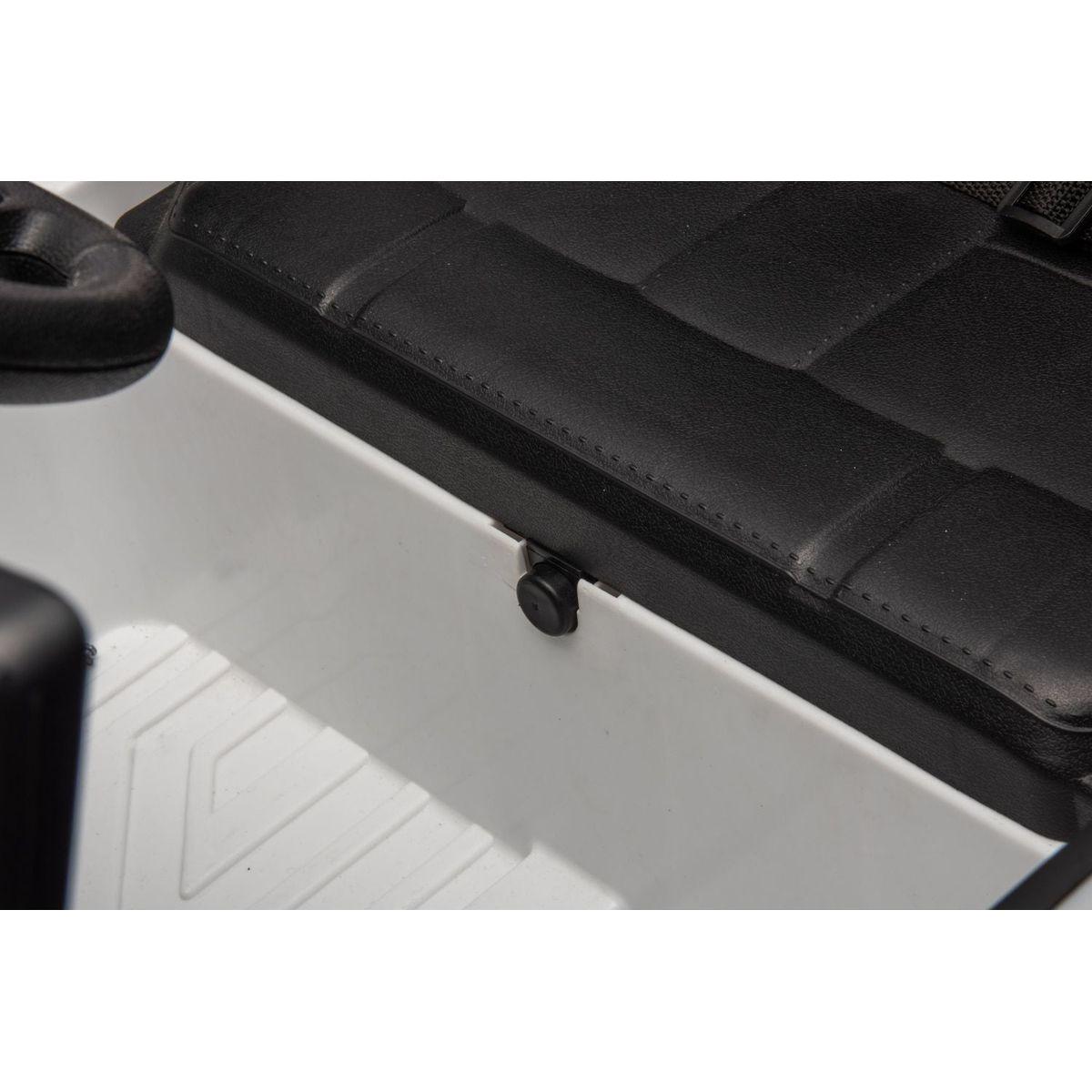 12v7a 30wx2 Four-wheel drive leather seat one button start,forward and backward, high and low speed, music, front light, power display, two doors can open, 2.4G R/C, seat belt four wheel absorber