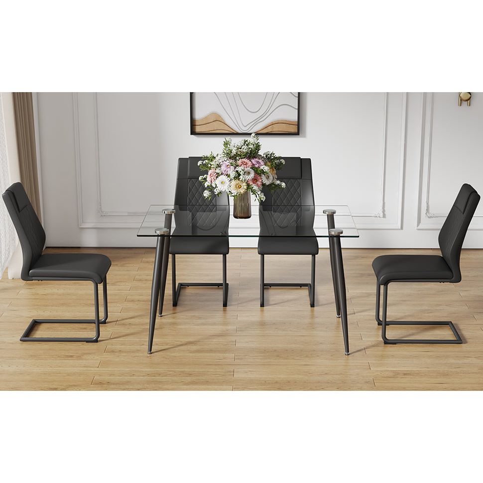 Table and chair set. 1 table and 4 chairs. Glass dining table, 0.31 "tempered glass tabletop and black metal legs. Black armless dining chair F-1544