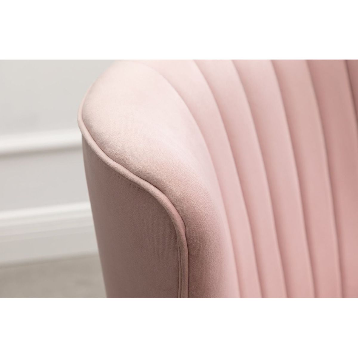 Elon Contemporary Velvet Upholstered Accent Chair, Pink