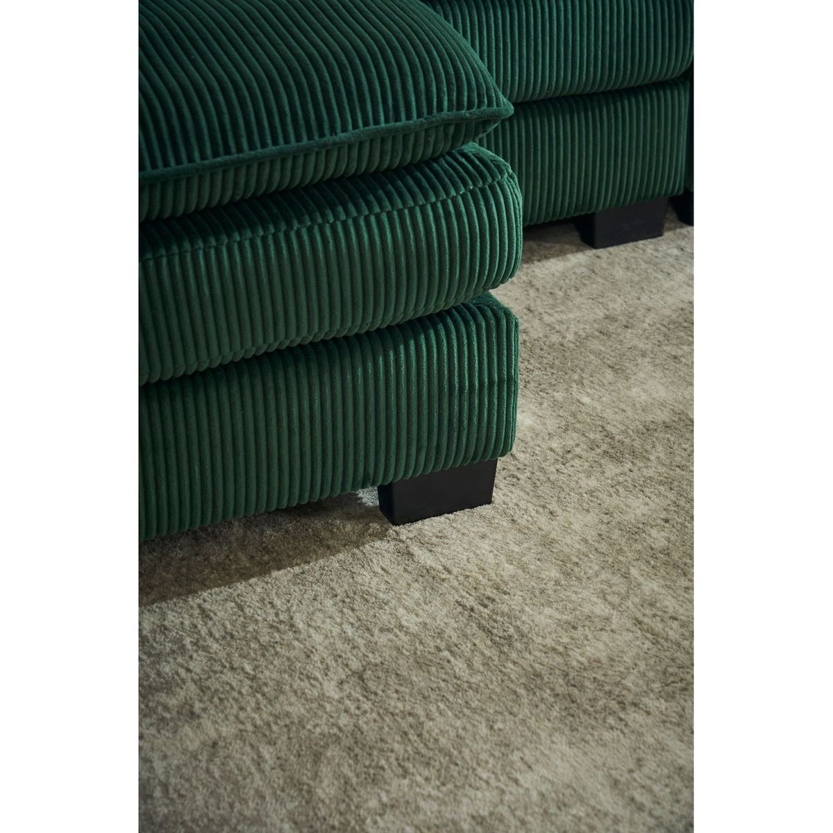 Modern U Shaped 6-seat Sectional Sofa Couch with one Ottoman and three toss pillows, Modular Sofa for Living Room,Corduroy sofa