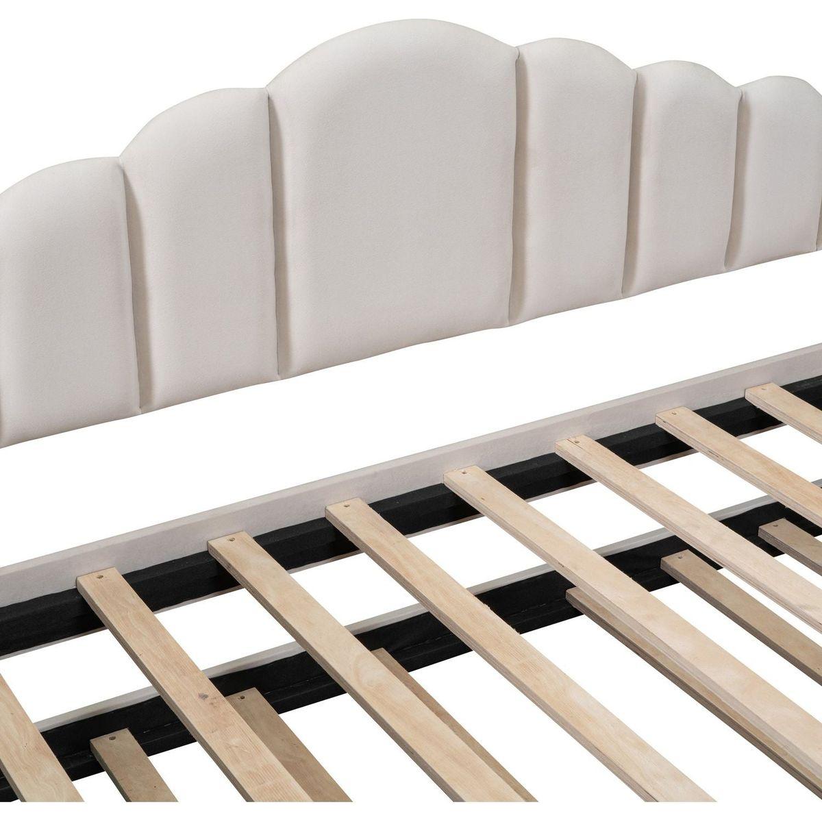 Twin size Upholstered Daybed with Trundle, Velvet Sofabed with USB Charging Ports,No Box-spring Needed,Beige