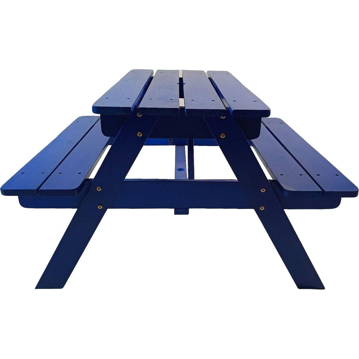 Children's dining tables and chairs