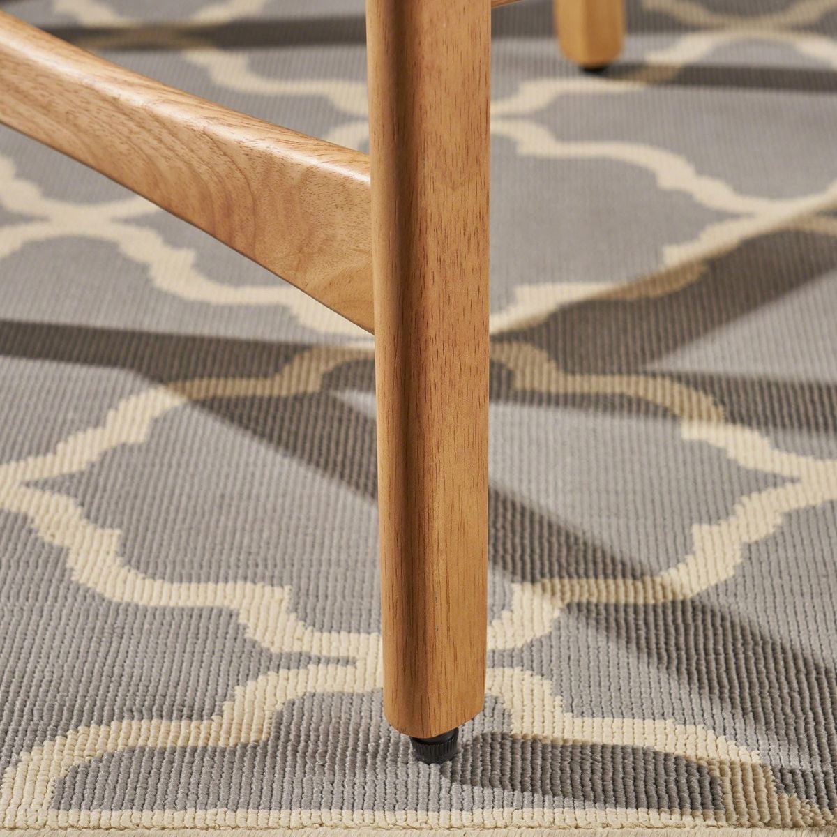 COUNTER HEIGHT CHAIR