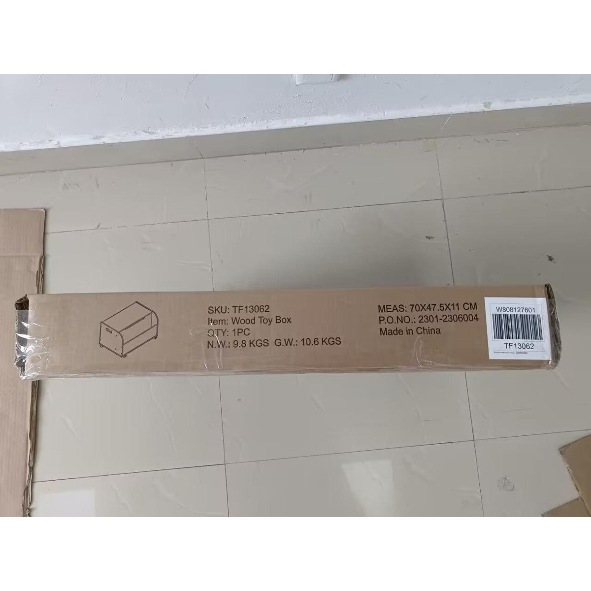 Wooden Toy Box with 4 Universal Wheels, Kids Toy Storage Organizer with Front Bookshelf, Flip-Top Lid, Safety Hinge, Boys Girls Toy Chest Bench for Playroom Kids Room Organization (White)