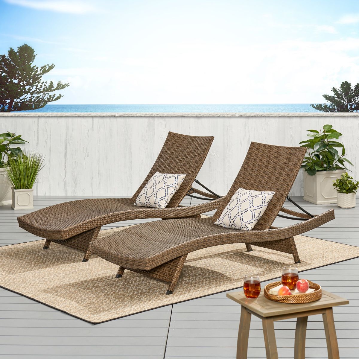 SALEM PE WICKER CHAISE LOUNGE