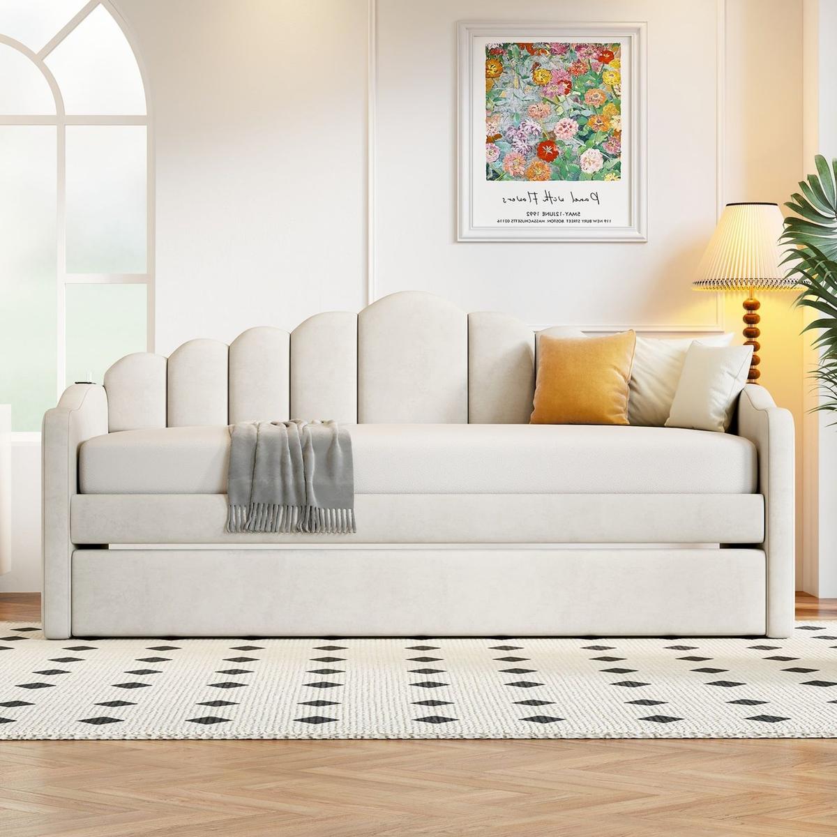 Twin size Upholstered Daybed with Trundle, Velvet Sofabed with USB Charging Ports,No Box-spring Needed,Beige
