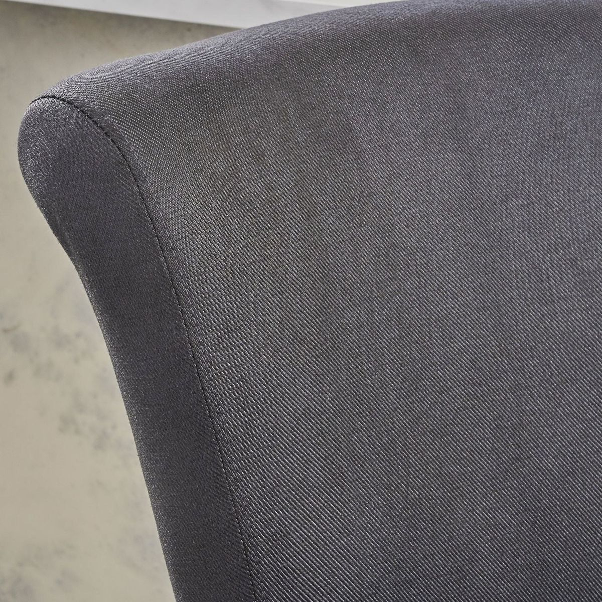 SWIVEL COUNTER STOOL