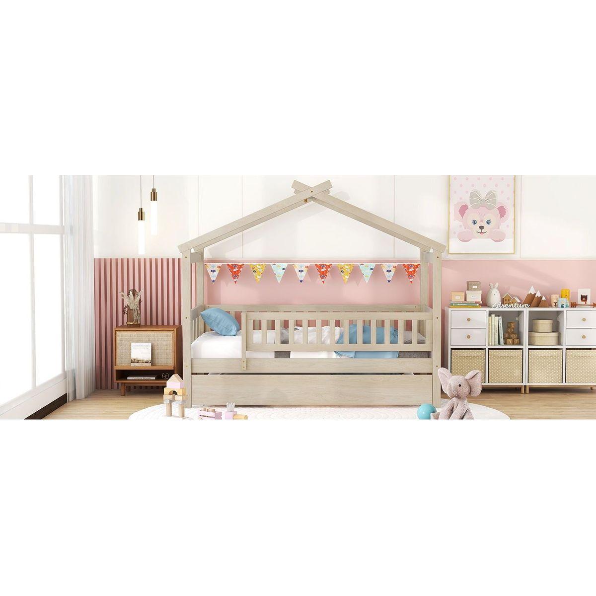 Twin Size Wooden House Bed with Twin Size Trundle, Natural