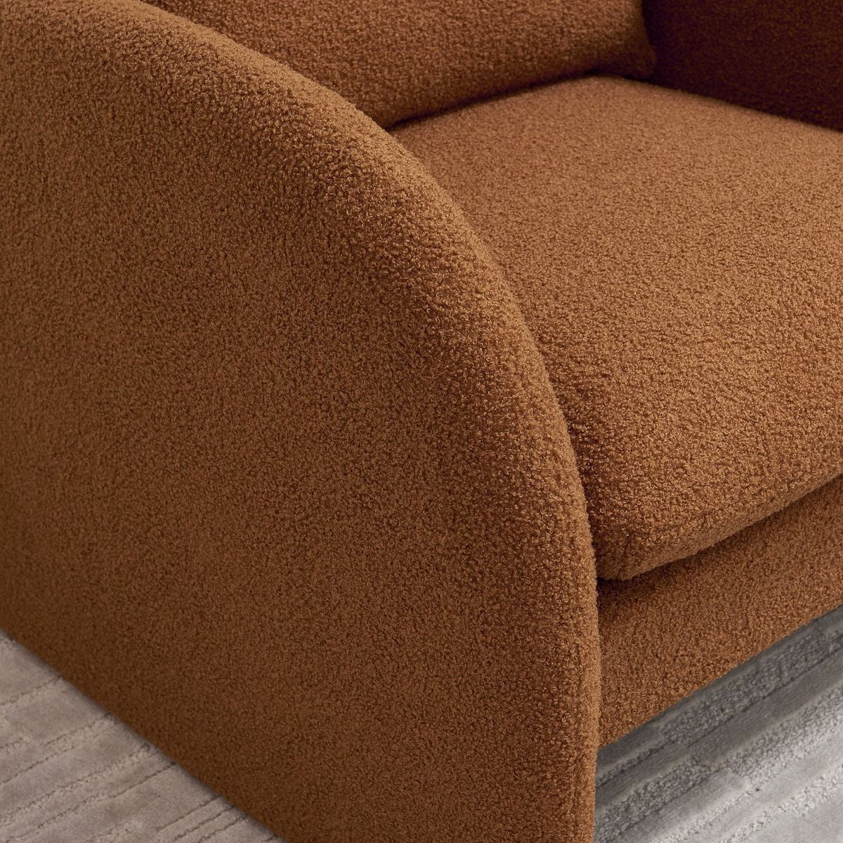 Modern Sherpa Upholstered Accent Chair, Comfortable Living Room Armchair, Lounge chair for Bedroom, and Office "Stylish and Ergonomic Design