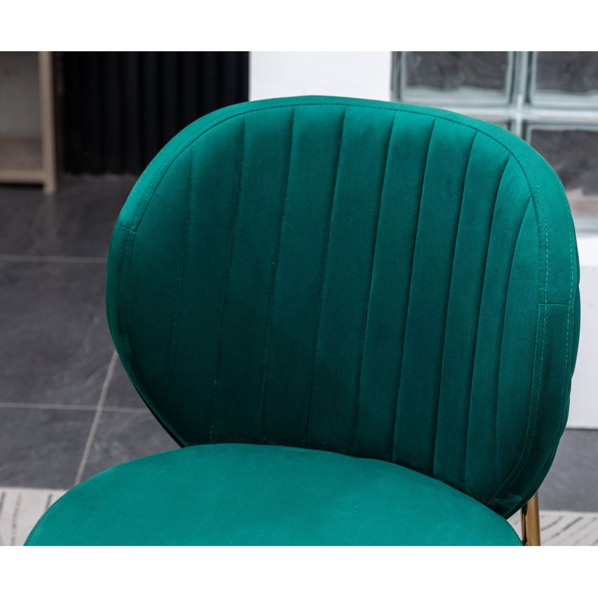 Amoa Contemporary Velvet Upholstery Dining Chair, Green
