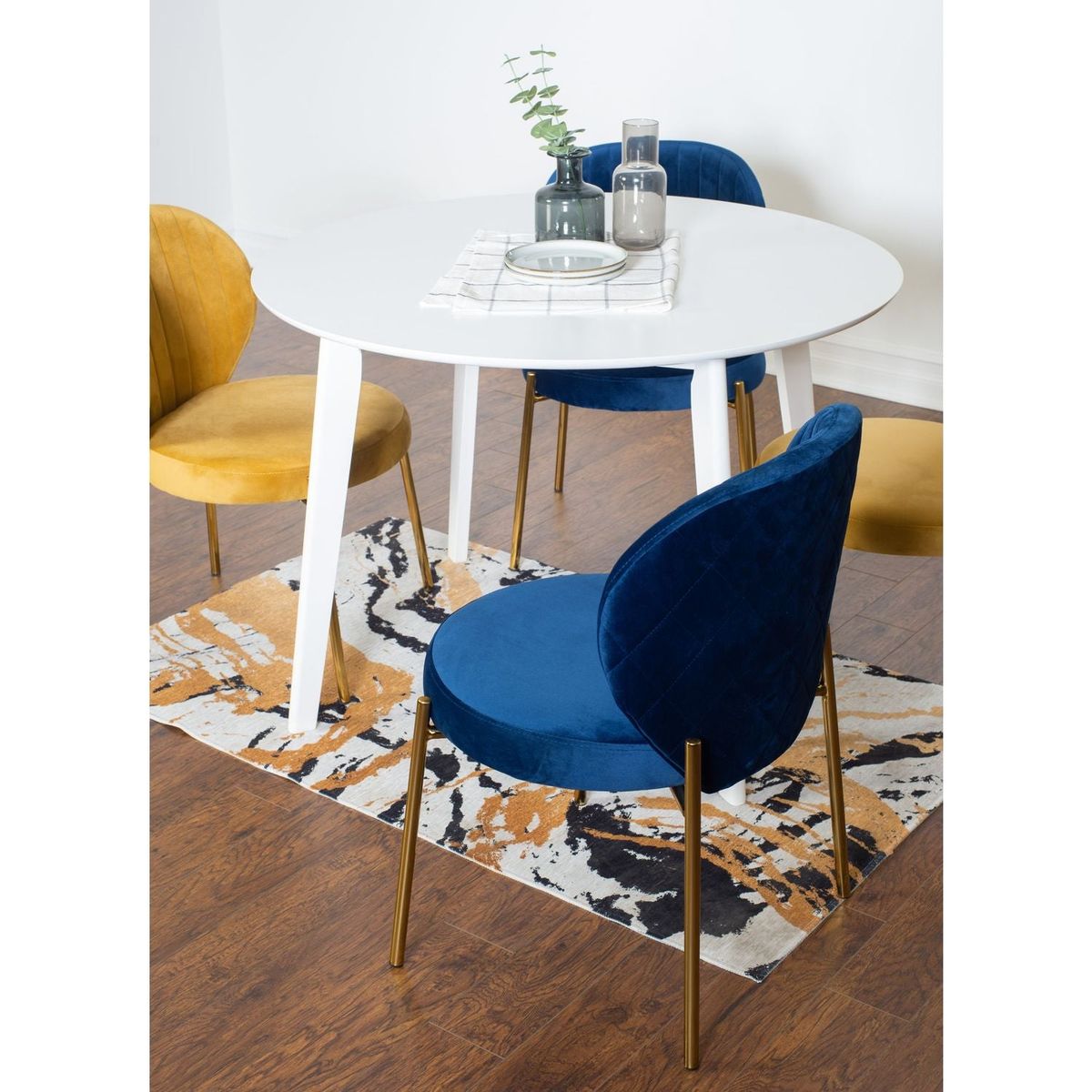 Amoa Contemporary 5-Piece Dining Set, White Round Dining Table with 4 Chairs