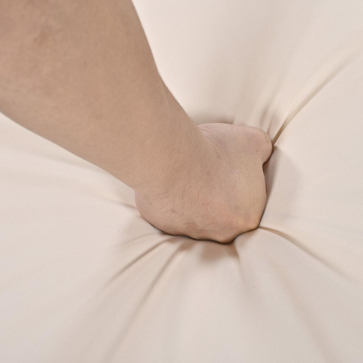 Multi-person Outdoor Acacia Wood Dining Table and Chair Set, Thick Cushions, Suitable for Balcony, Vourtyard, and Garden.