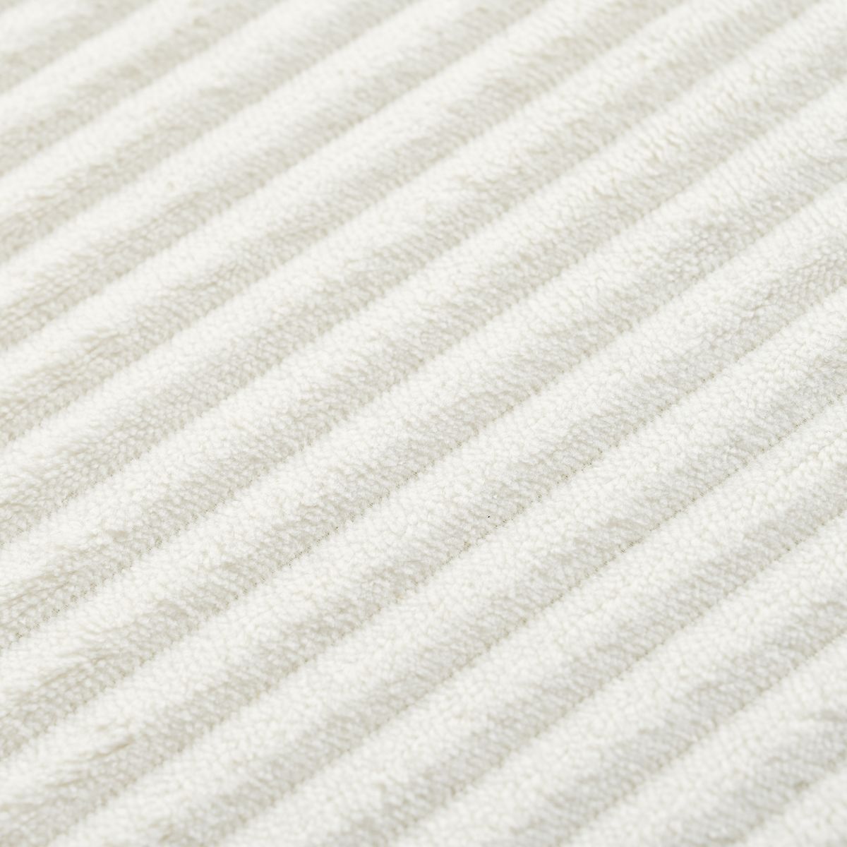 19474399