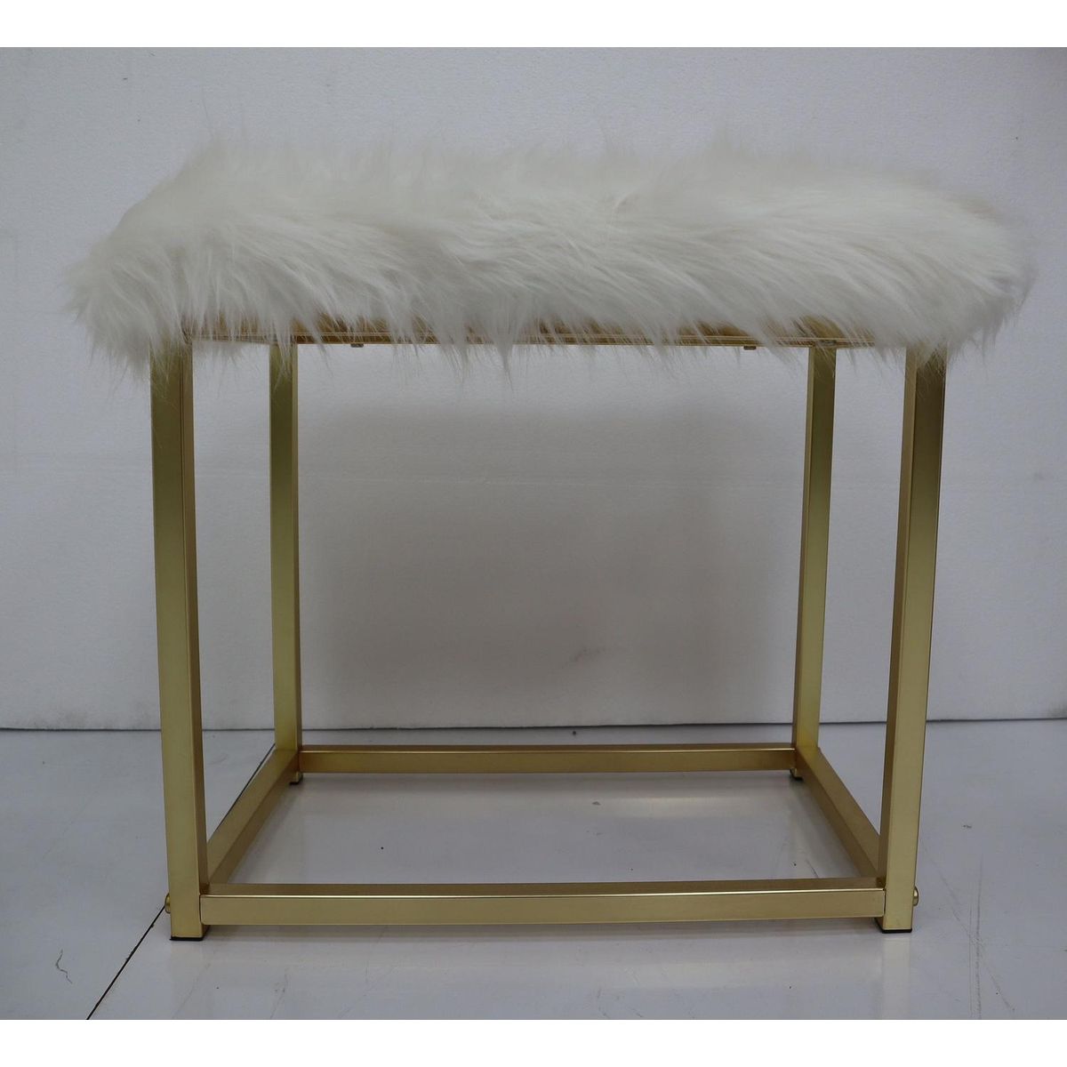 Adao Vanity Mirror & Stool in Faux Fur, Mirror, White & Brass Finish