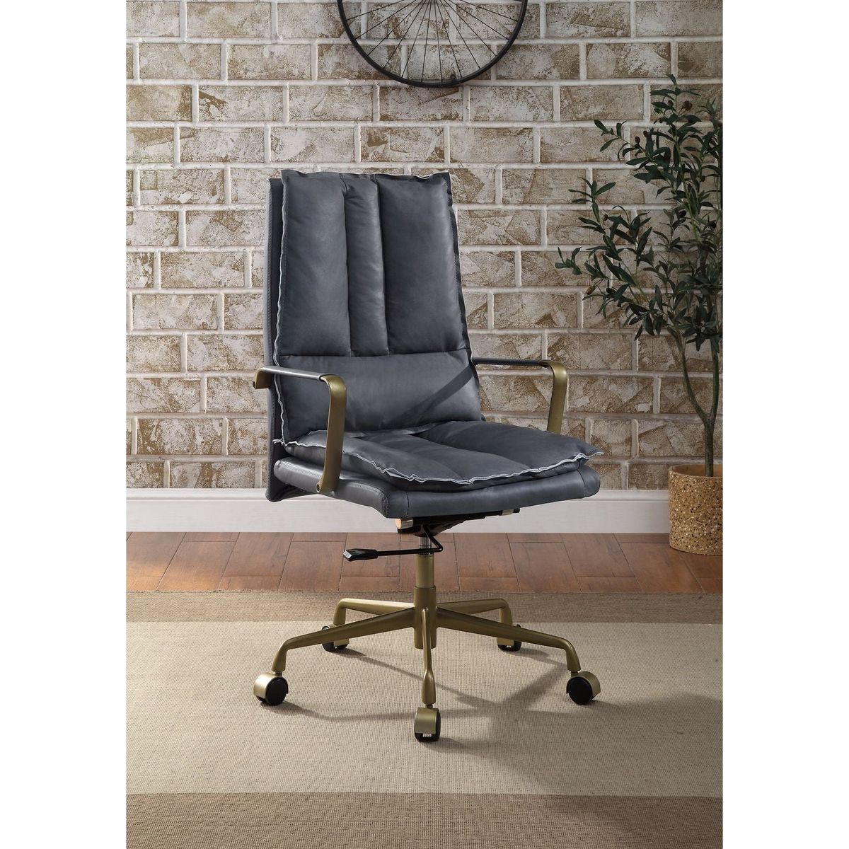 Tinzud Office Chair, Gray Leather