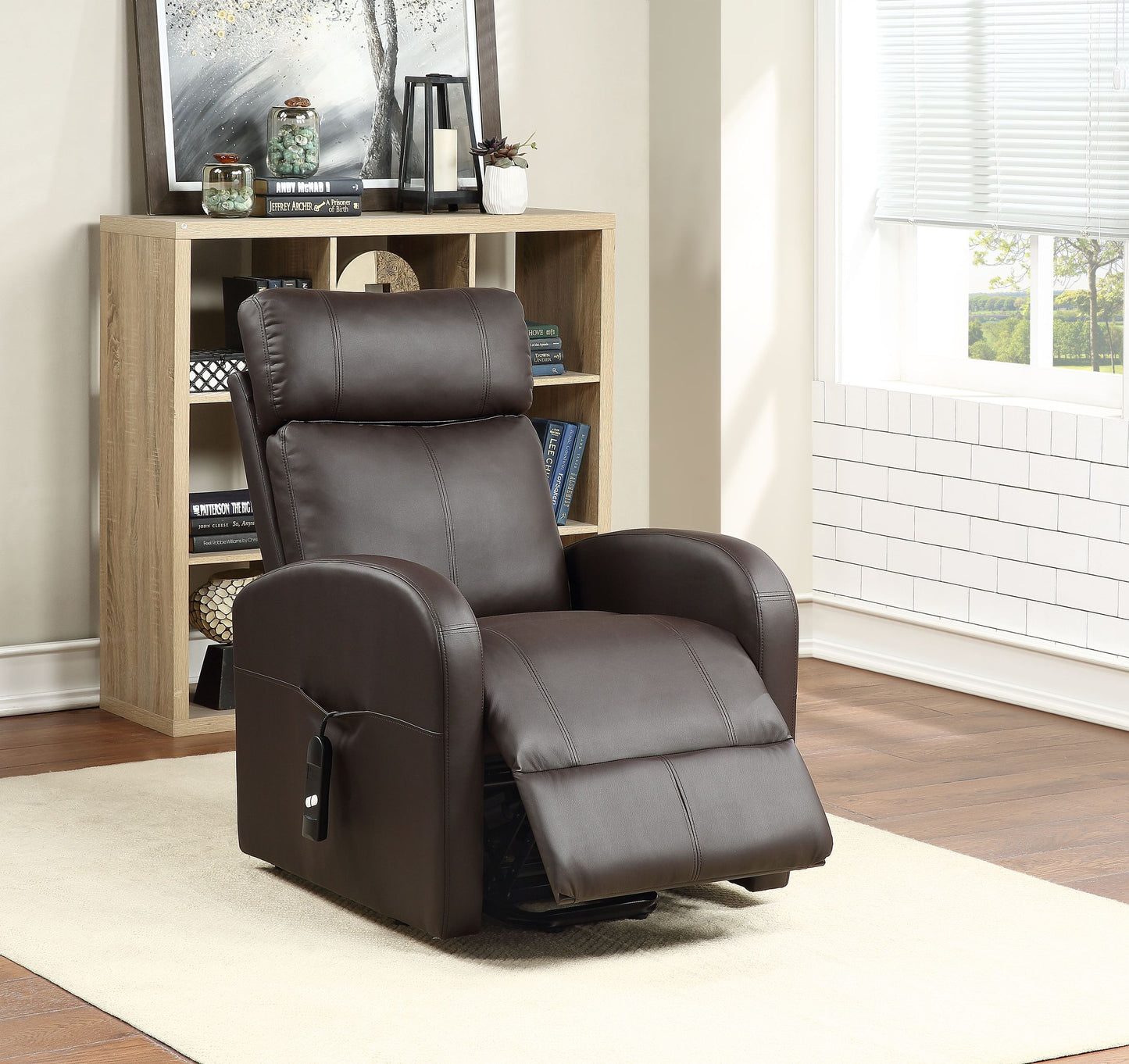 Ricardo Recliner w/Power Lift, Brown PU