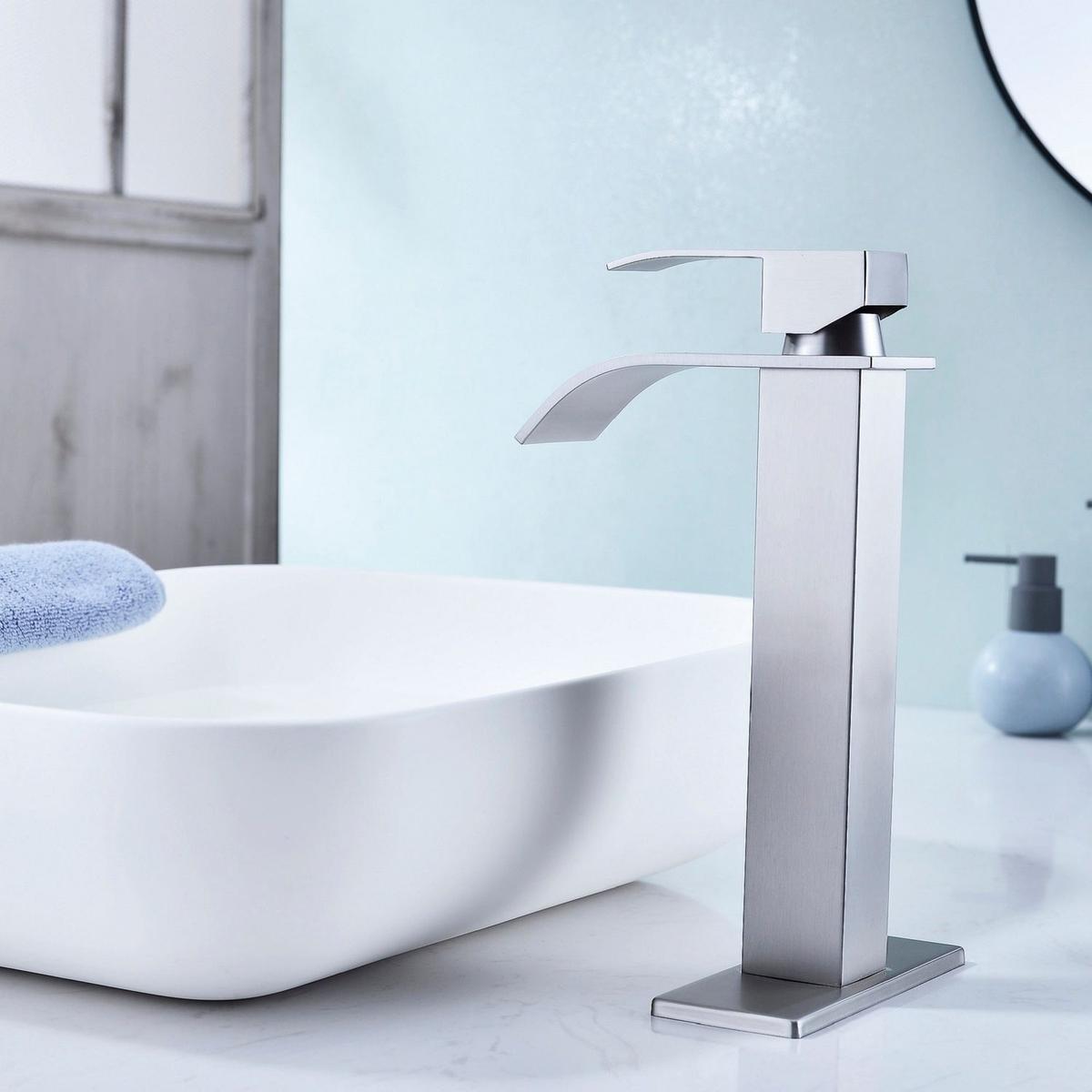 Waterfall Spout Bathroom Faucet, Single Handle Bathroom Vanity Sink Faucet