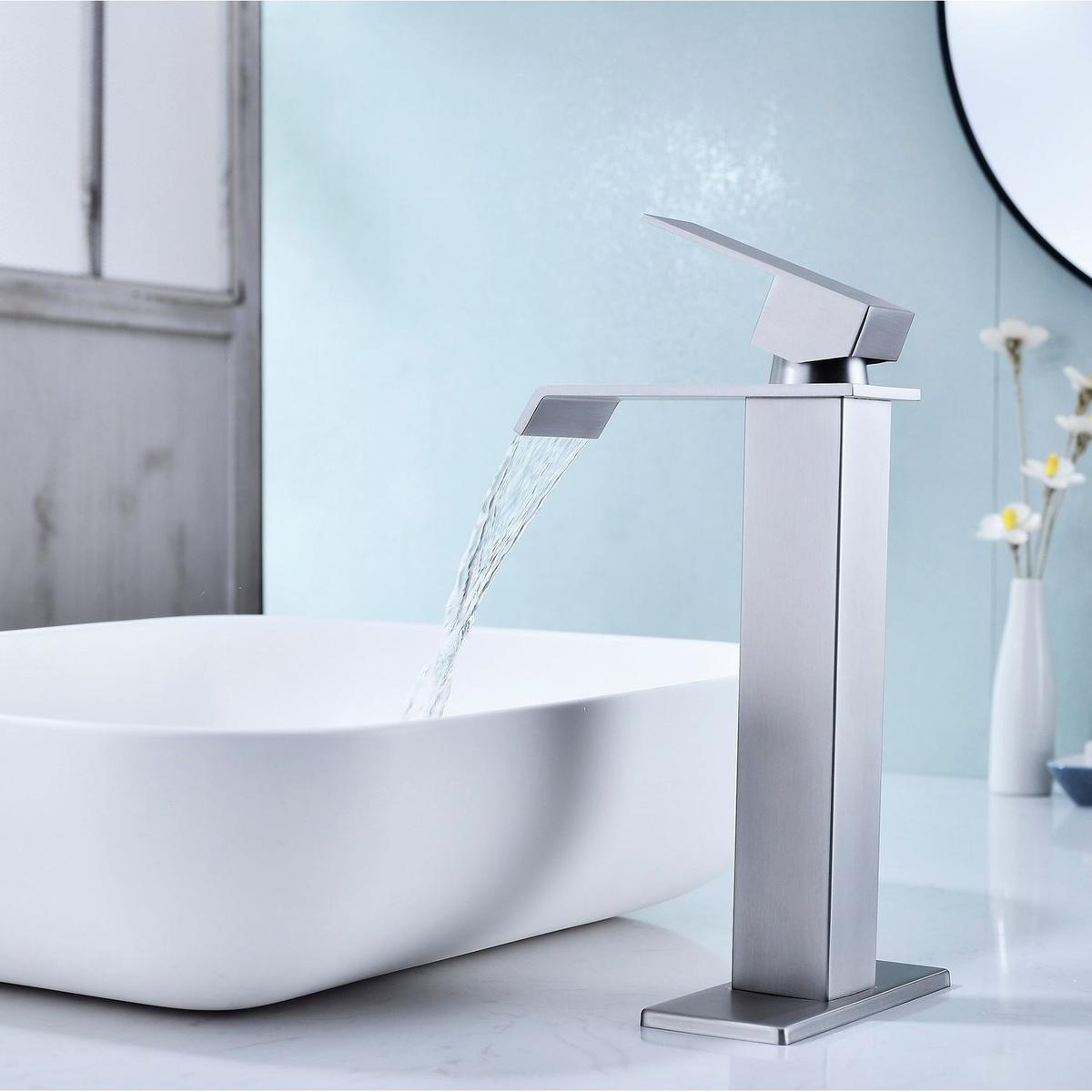 Waterfall Spout Bathroom Faucet, Single Handle Bathroom Vanity Sink Faucet