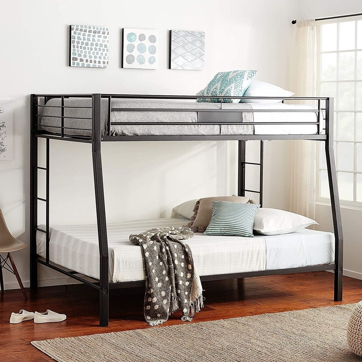 Limbra Full XL/Queen Bunk Bed in Sandy Black